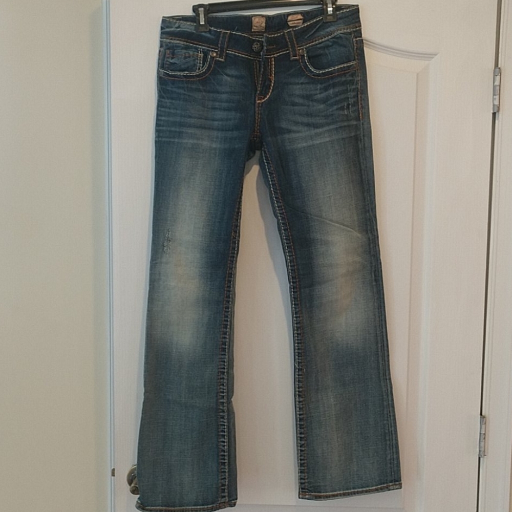 Distressed Bootcup jeans
